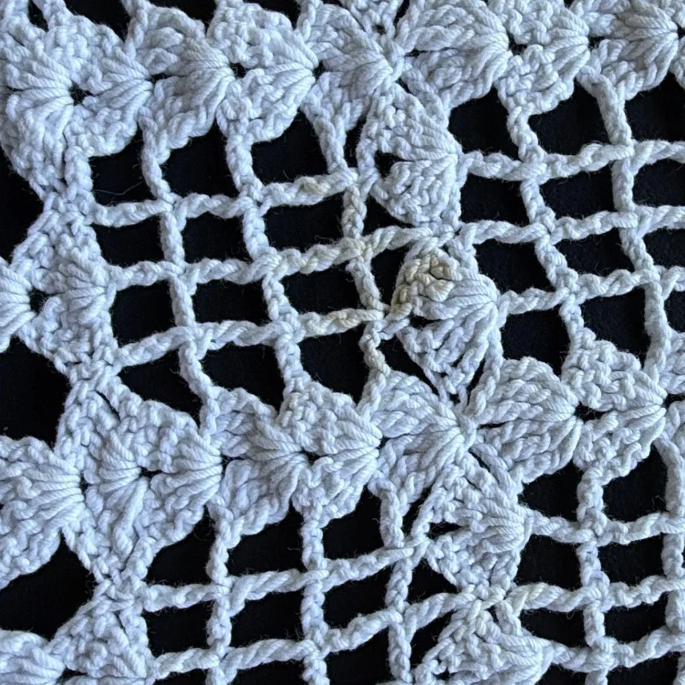 Vintage White Crochet Lace Table Runner Rectangular Pineapple Pattern 24x12